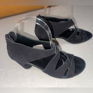 EUC Arche Black Heels with Wedge Design and Cutout Straps Size 8
